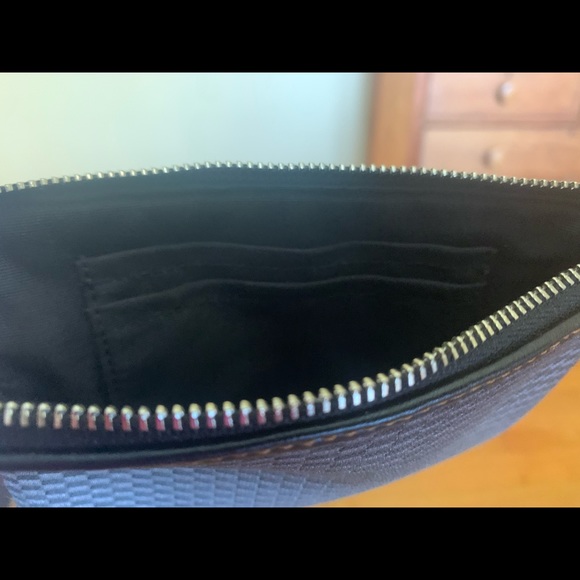 Coach change purse - Picture 2 of 2